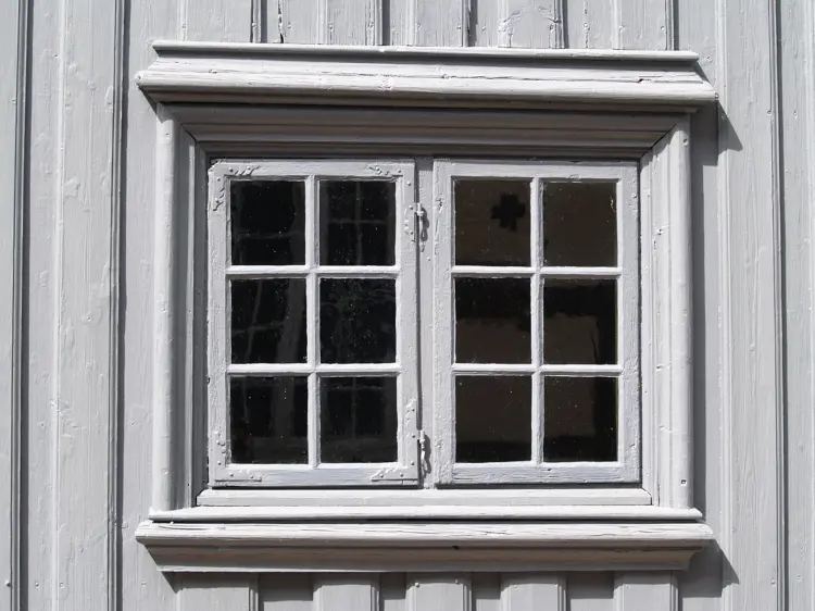 Gammelt vindu