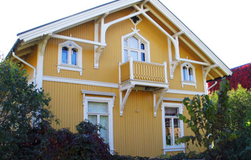 Trehus på Briskeby i sveitsergotikk. Foto: Svein Solhjell