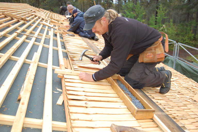 Tekking med stikker. Foto: Norsk Kulturminnefond