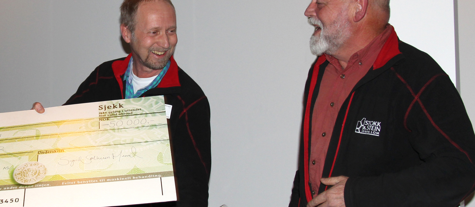 Tømrerbedriften Stokk & Stein AS fra Lom tildeles Bygg og Bevar-prisen for 2014. Foto>: Christel Wigen Grøndahl, Bygg og Bevar