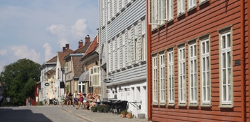 Trehusene i Gamle Fredrikstad er en opplevelse for besøkende Foto: CEWG