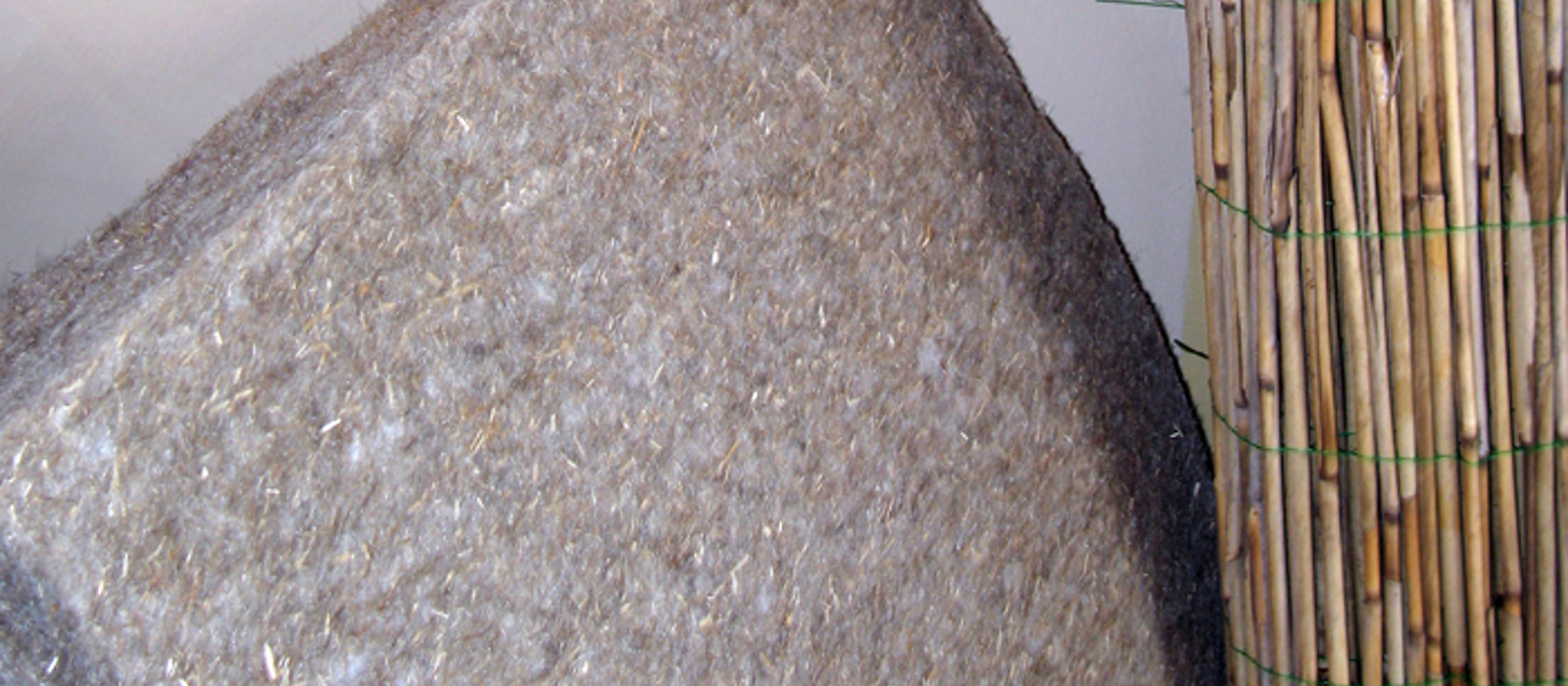 Linfiberisolasjon. Foto: Varis Bokalders