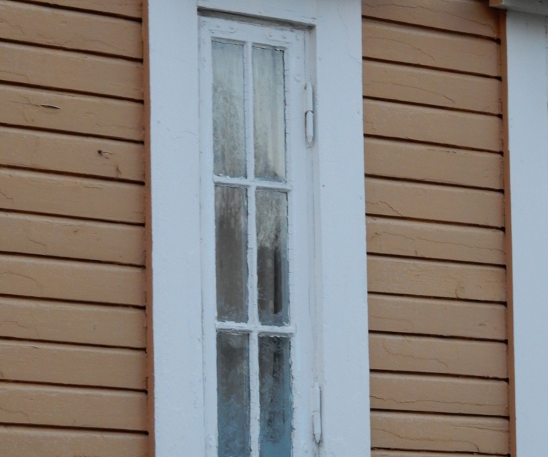 Stavnemovegen 5 har noen opprinnelige vinduer med omramming intakt som må tas vare på. Foto: Byantikvaren i Trondheim