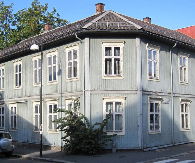 Gammel-prakt-ny-drakt-førbilde-Foto-BoligbyggOsloKF.jpg
