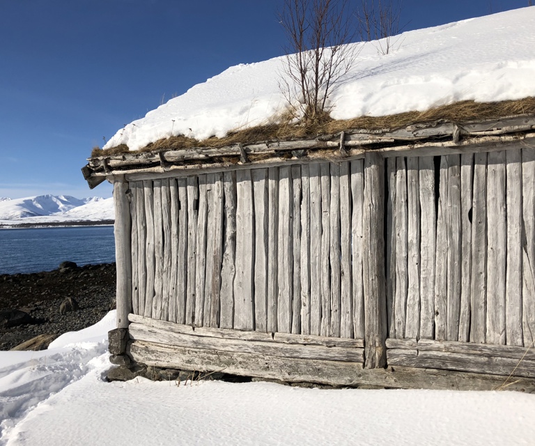 En vakkert grånet skjelterverksbygning. Foto: Sveinung Hegstad